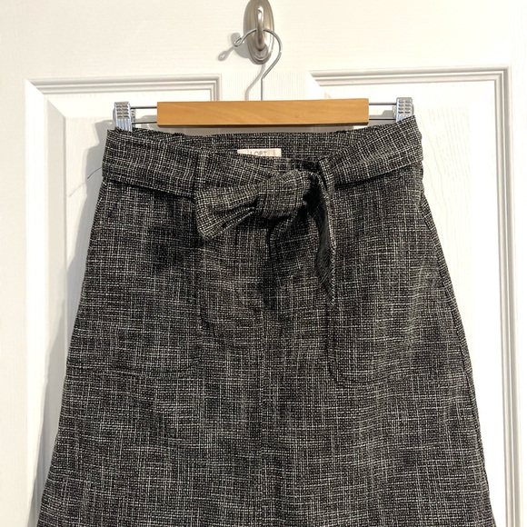 LOFT Petite Tweed Skirt with Bow 00P - Picture 2 of 4